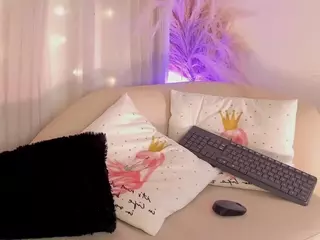 charlottee-08's Live Sex Cam Show