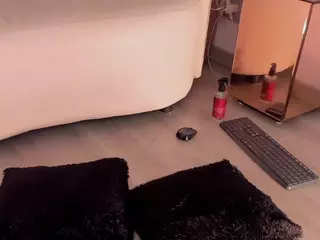charlottee-08's Live Sex Cam Show
