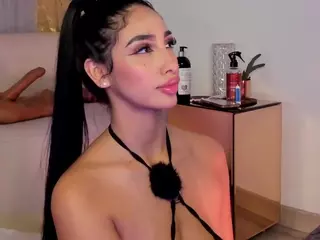 charlottee-08's Live Sex Cam Show