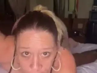 lilyroze69's Live Sex Cam Show