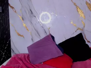 sofyqueen's Live Sex Cam Show