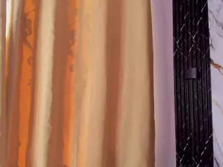 sofyqueen's Live Sex Cam Show