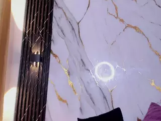 sofyqueen's Live Sex Cam Show