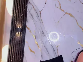 sofyqueen's Live Sex Cam Show