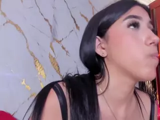 sofyqueen's Live Sex Cam Show