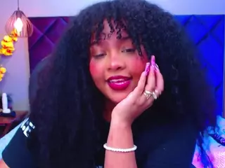Aisha Evans's Live Sex Cam Show