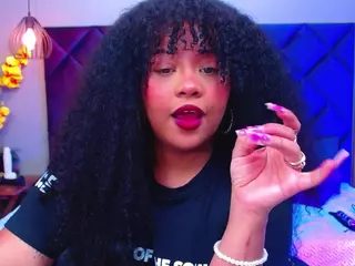 Aisha Evans's Live Sex Cam Show