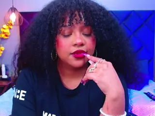 Aisha Evans's Live Sex Cam Show