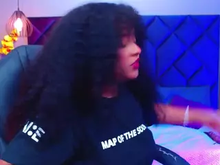 Aisha Evans's Live Sex Cam Show