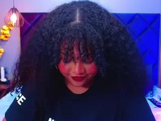 Aisha Evans's Live Sex Cam Show