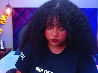 Aisha Evans's Live Sex Cam Show