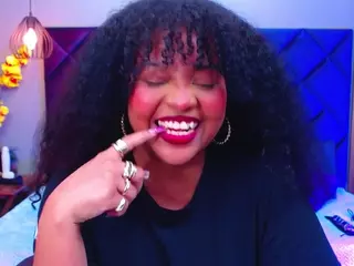 Aisha Evans's Live Sex Cam Show