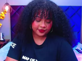 Aisha Evans's Live Sex Cam Show
