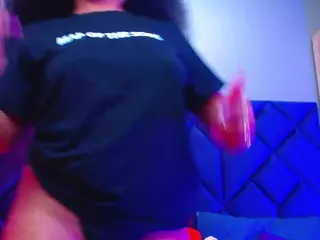 Aisha Evans's Live Sex Cam Show