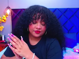 Aisha Evans's Live Sex Cam Show