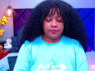 Aisha Evans's Live Sex Cam Show