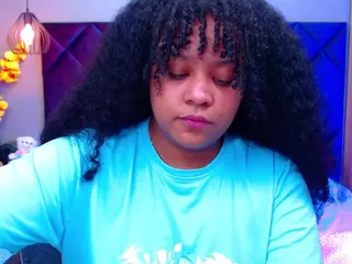 Aisha Evans's Live Sex Cam Show