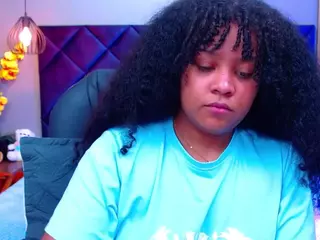 Aisha Evans's Live Sex Cam Show