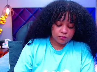 Aisha Evans's Live Sex Cam Show