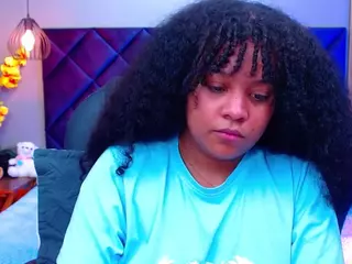 Aisha Evans's Live Sex Cam Show