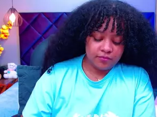 Aisha Evans's Live Sex Cam Show