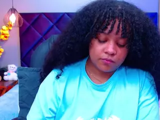 Aisha Evans's Live Sex Cam Show