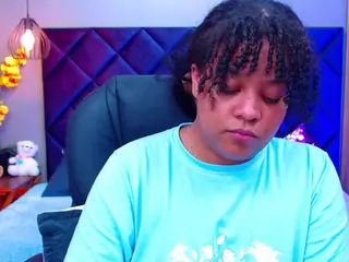 Aisha Evans's Live Sex Cam Show