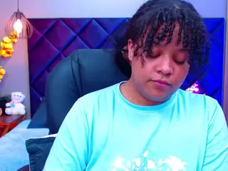 Aisha Evans's Live Sex Cam Show