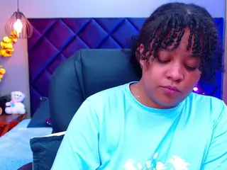 Aisha Evans's Live Sex Cam Show
