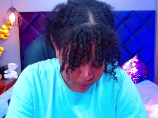 Aisha Evans's Live Sex Cam Show