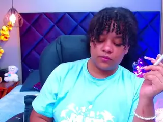Aisha Evans's Live Sex Cam Show