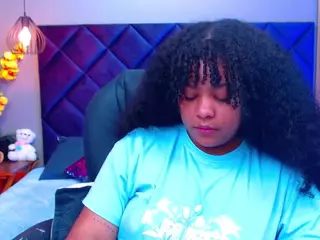 Aisha Evans's Live Sex Cam Show