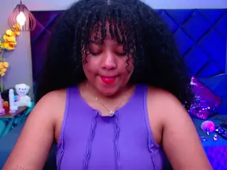 Aisha Evans's Live Sex Cam Show