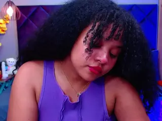 Aisha Evans's Live Sex Cam Show