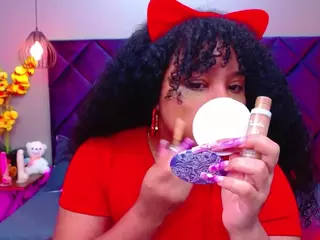 Aisha Evans's Live Sex Cam Show