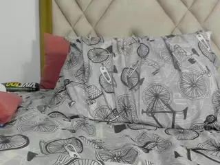 arianaSpate's Live Sex Cam Show