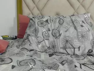arianaSpate's Live Sex Cam Show