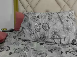 arianaSpate's Live Sex Cam Show
