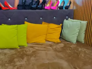 Laura's Live Sex Cam Show
