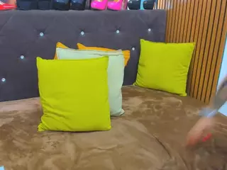 Laura's Live Sex Cam Show