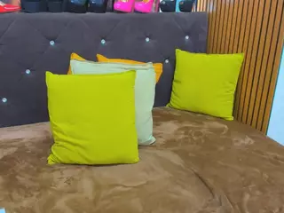 Laura's Live Sex Cam Show