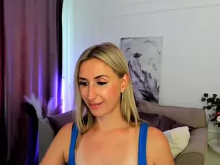 HappySmileee's Live Sex Cam Show