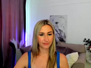 HappySmileee's Live Sex Cam Show