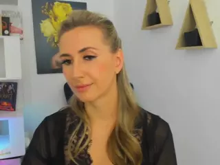 HappySmileee's Live Sex Cam Show