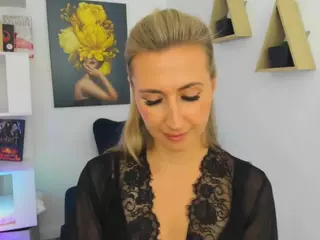HappySmileee's Live Sex Cam Show