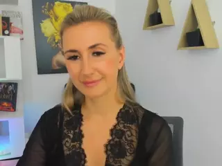 HappySmileee's Live Sex Cam Show