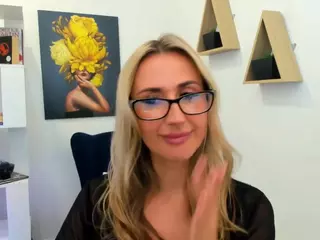 HappySmileee's Live Sex Cam Show