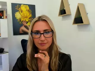 HappySmileee's Live Sex Cam Show