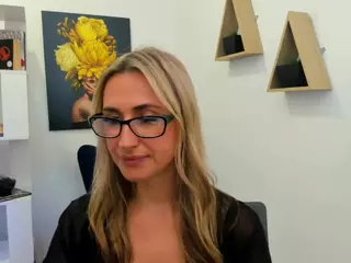 HappySmileee's Live Sex Cam Show
