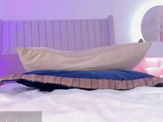 Shelynna🦋's Live Sex Cam Show